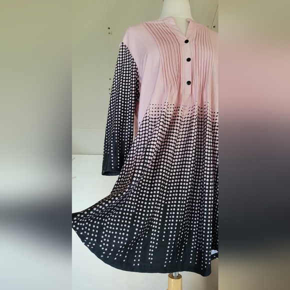 Reborn Tunic Pastel Pink Dot Pattern 1XL - Picture 2 of 8